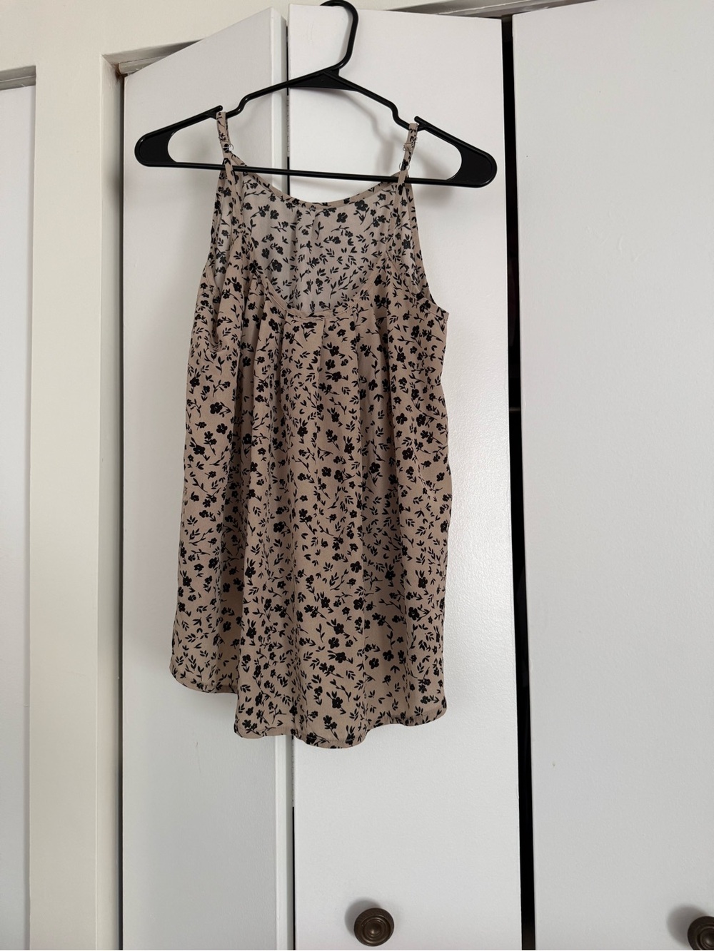 SHEIN Beige Tank Top with Black Floral Print